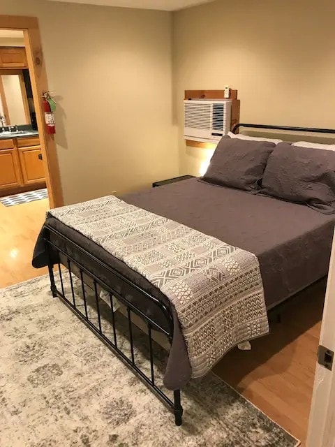 Cottage bedroom with queen bed
